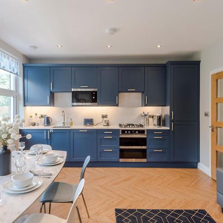 Stunning 3 Bed Duplex Apartment In The Heart Of West Hampstead Londres Exterior foto