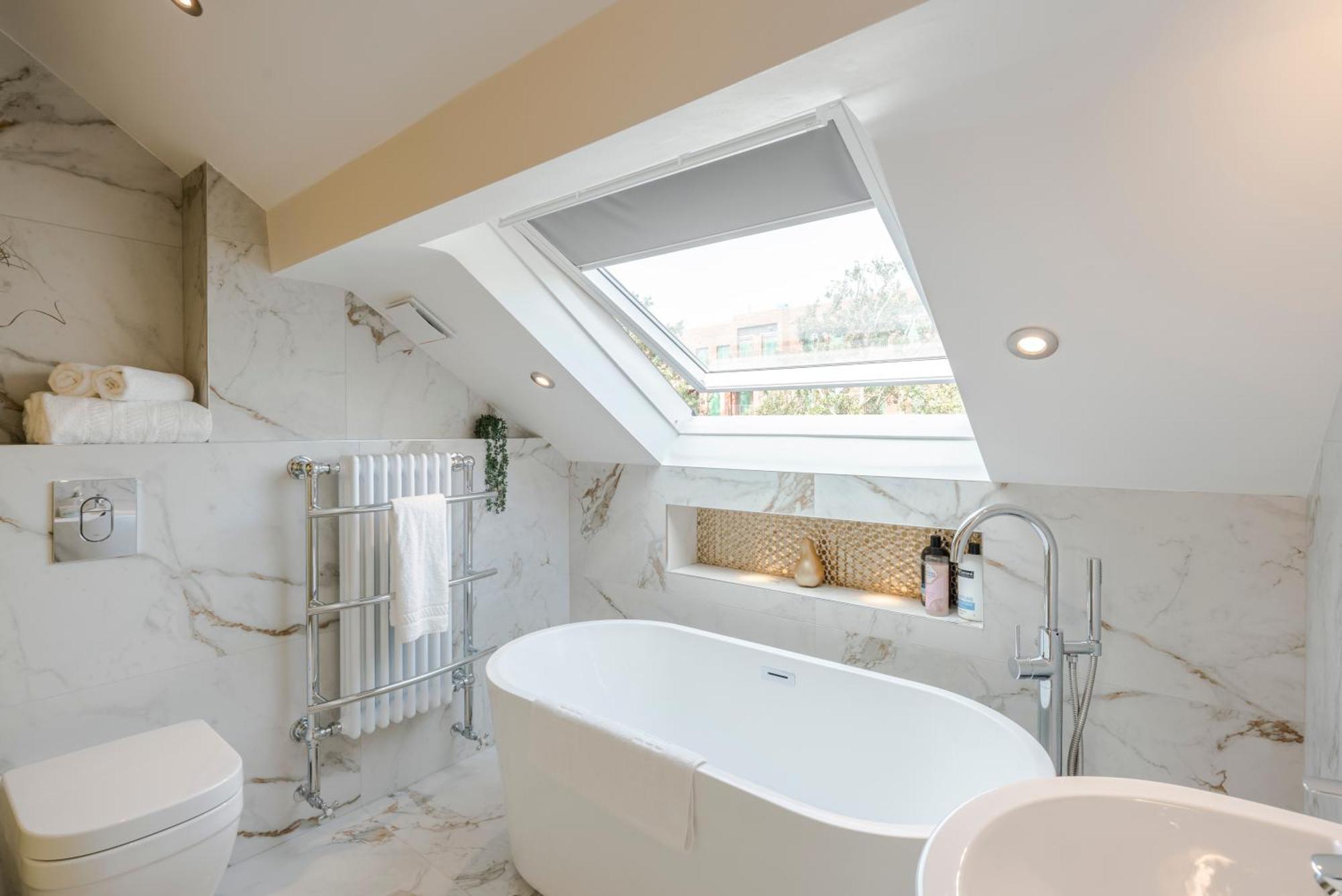 Stunning 3 Bed Duplex Apartment In The Heart Of West Hampstead Londres Exterior foto