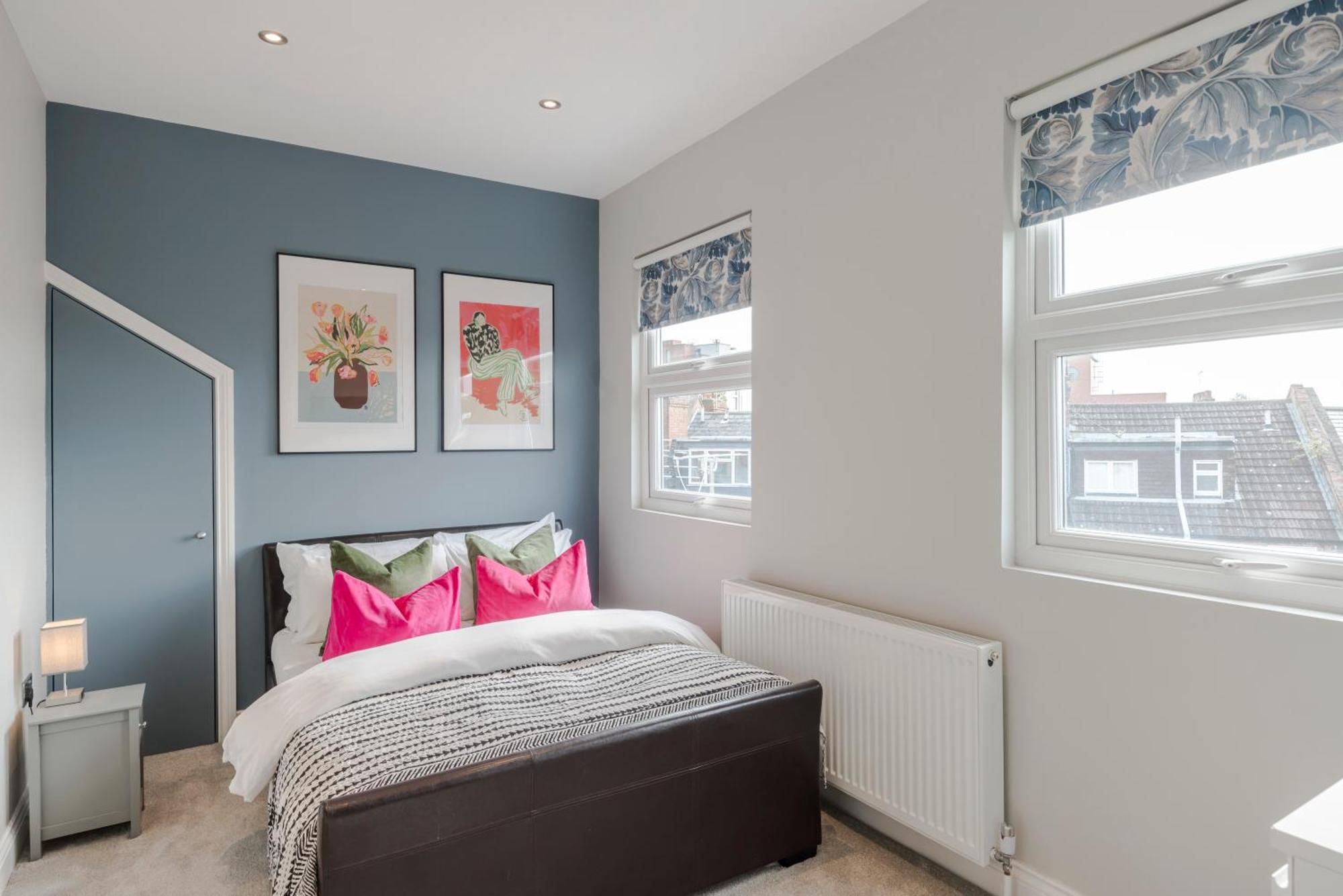 Stunning 3 Bed Duplex Apartment In The Heart Of West Hampstead Londres Exterior foto